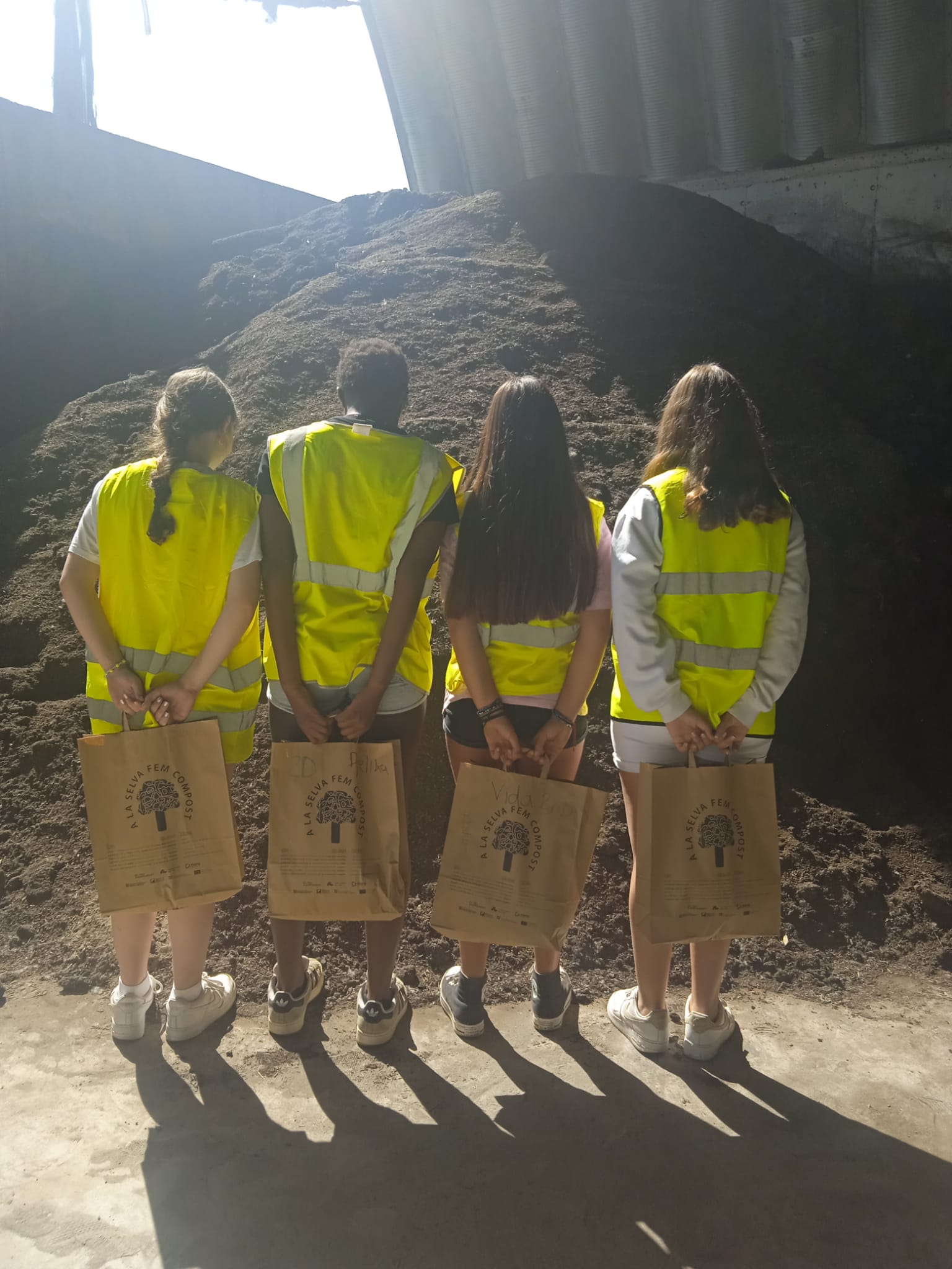 Maig farcit d'activitats escolars al Parc Mediambiental de la Selva i les deixalleries municipals